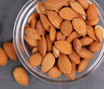 Cyfrinach Almonau Chwerw A Melon Chwerw: Pam Mae Un Yn Cael Ei Ofnu A'r Arall...